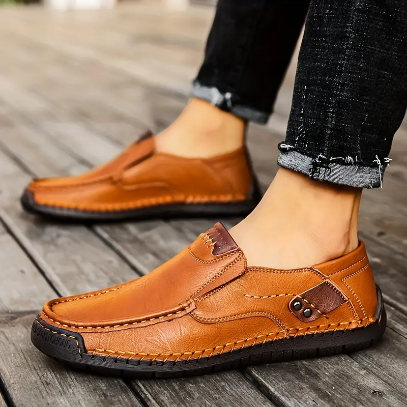 2026 EaseStep™ Classic Hand-Stitched Leather Loafers – Comfortable, Supportive, Slip-On
